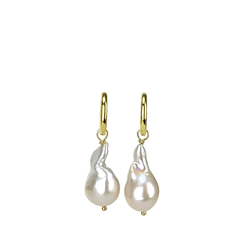 Pearl earrings